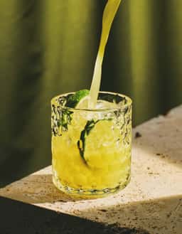 Packaging and Brand Identity for Mía Sugarcane Juice - thumbnail 11
