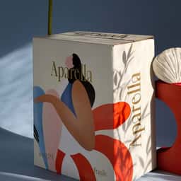 Package design for a summer wine  - thumbnail 1