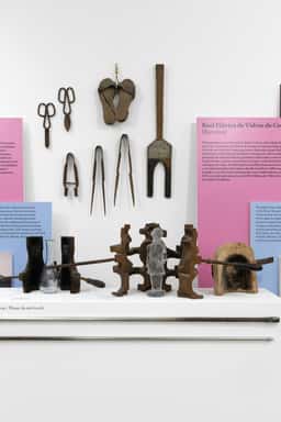 Exhibition Design for Fragrance and Form - thumbnail 7