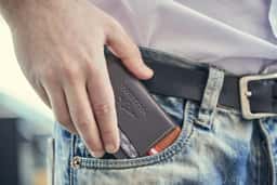Brand Identity for a Smart Wallet - thumbnail 3