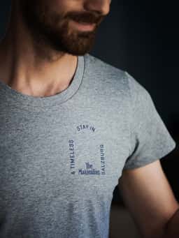 Brand identity and wayfinding for a boutique hotel  - thumbnail 8