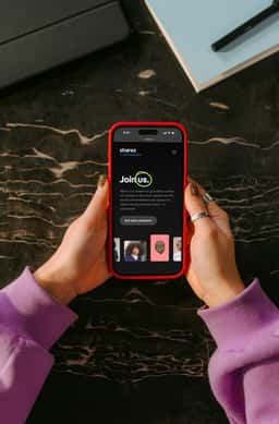 Brand Identity for Shares Investment Platform - thumbnail 9