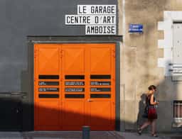 Visual Identity and Signage for Le Garage Art Centre - thumbnail 3