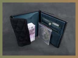 Packaging for Haftbefehl’s 11,0 Special Edition - thumbnail 9