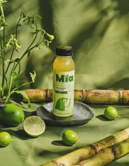 Packaging and Brand Identity for Mía Sugarcane Juice - thumbnail 7