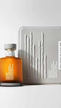 Packaging for Cape Hauy Whisky - thumbnail 2