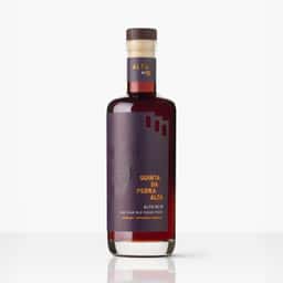 Brand Identity and Packaging for Quinta Da Pedra Alta White Port - thumbnail 9