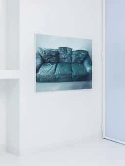 A mixed reality exhibition pairing virtual and physical sofas for artist Marcello Concari - thumbnail 5