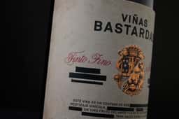 Packaging for Viñas Bastardas Wine - thumbnail 5