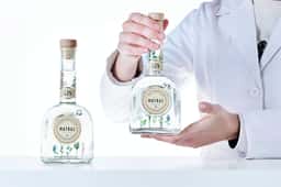 Packaging Design for Matraz Gin - thumbnail 4