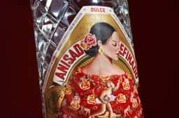 Limited-Edition Packaging for Anís del Mono - thumbnail 2
