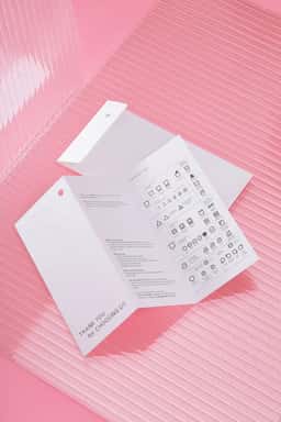 Brand identity for a luxury multi-brand fashion concept  - thumbnail 8