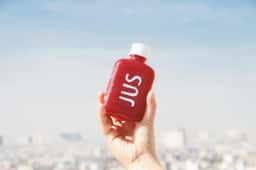 Brand identity and packaging for a cold-pressed juice pioneer  - thumbnail 3