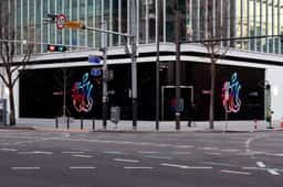 Store Opening Identity for Apple Hongdae - thumbnail 6