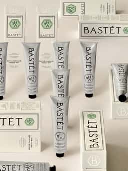 Brand Identity for an Oral Care Brand - thumbnail 7