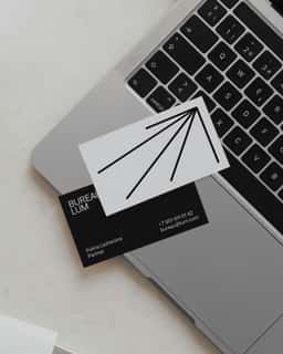 Brand identity and pitch templates for a consulting bureau - thumbnail 7