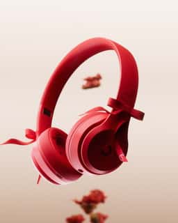 Motion and 3D Visuals for Beats Solo 4 with Jennie - thumbnail 7