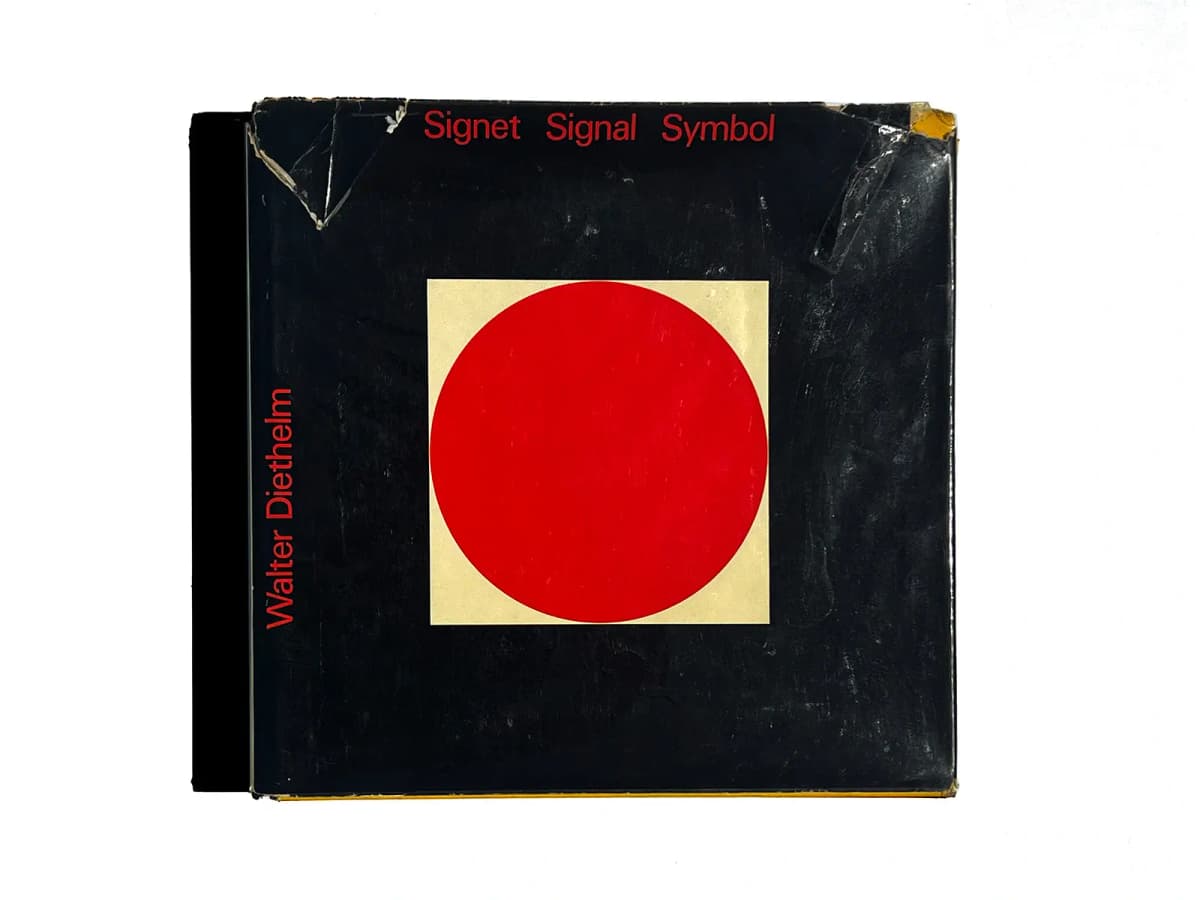 Signet Signal Symbol — photograph of the edition