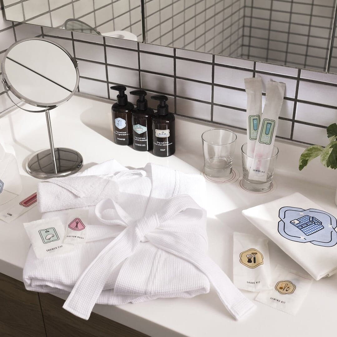 Visual Identity For The Glomad Hotel