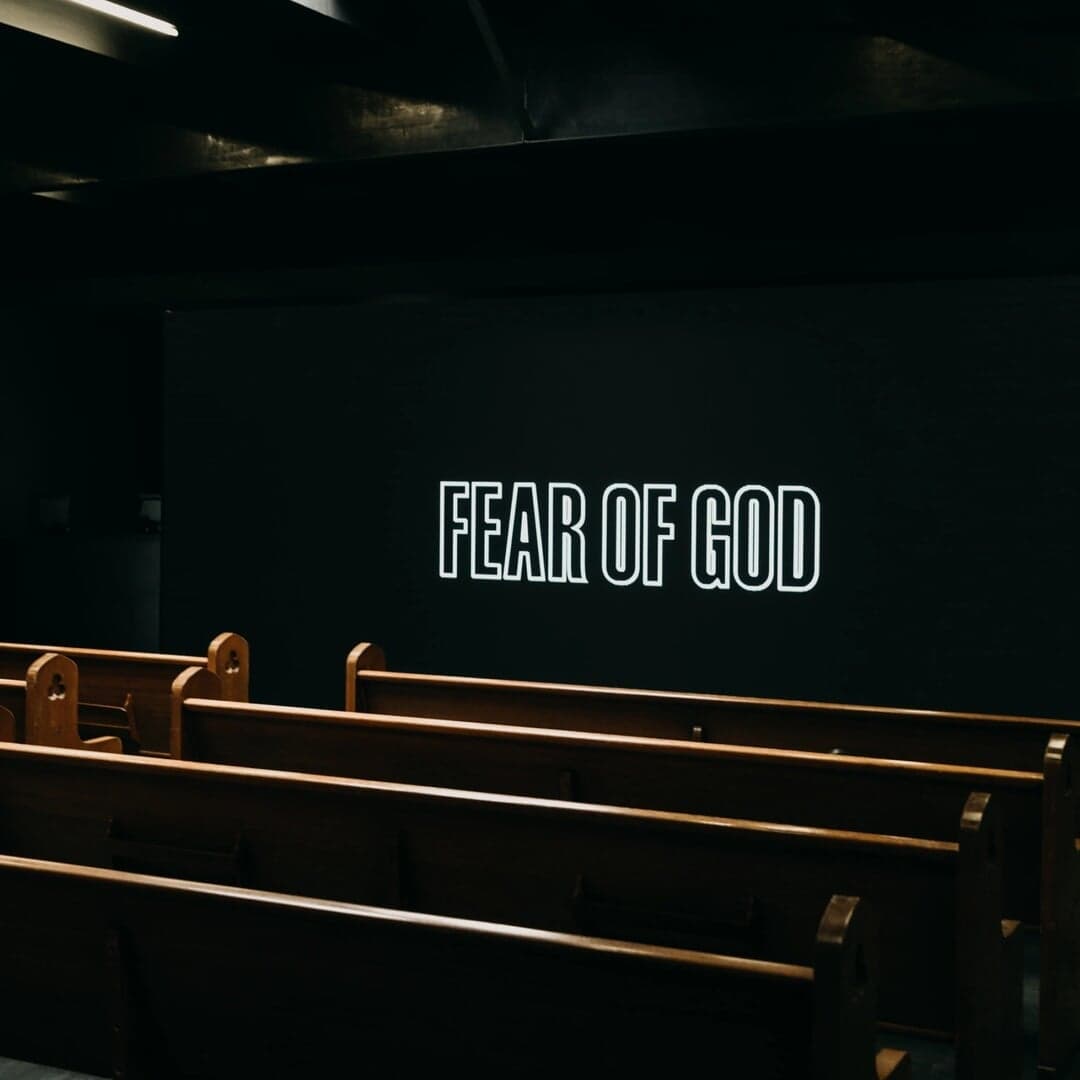 Experiential Pop-up Design For Guns N' Roses Retro Exhibit