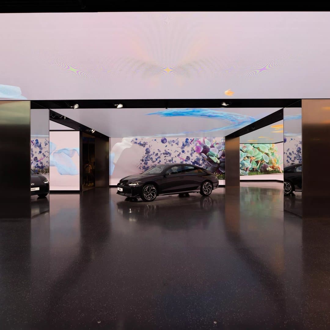 Immersive Digital Artwork For Hyundai Motorstudio Senayan Park