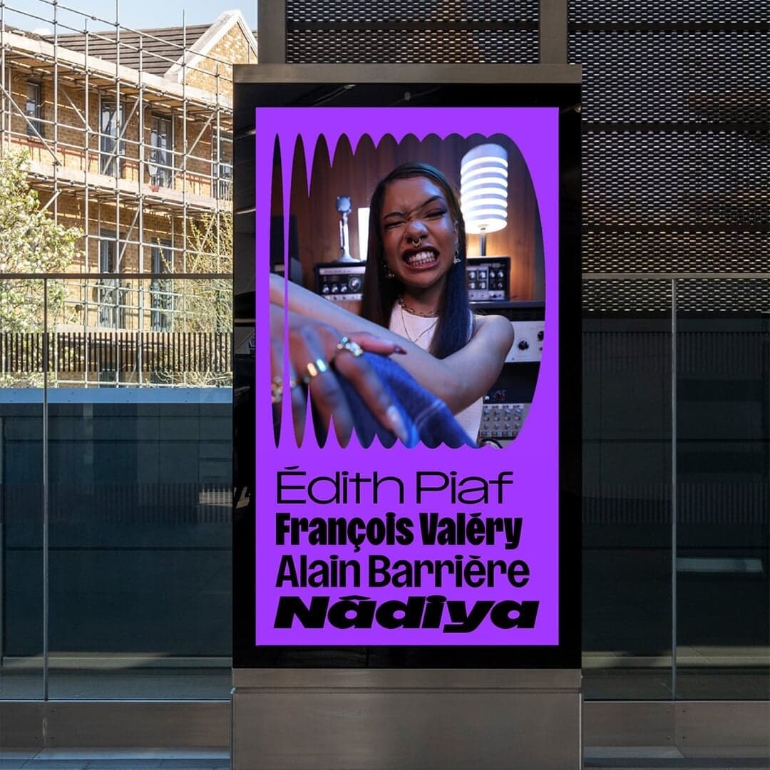 Custom Typeface For Deezer