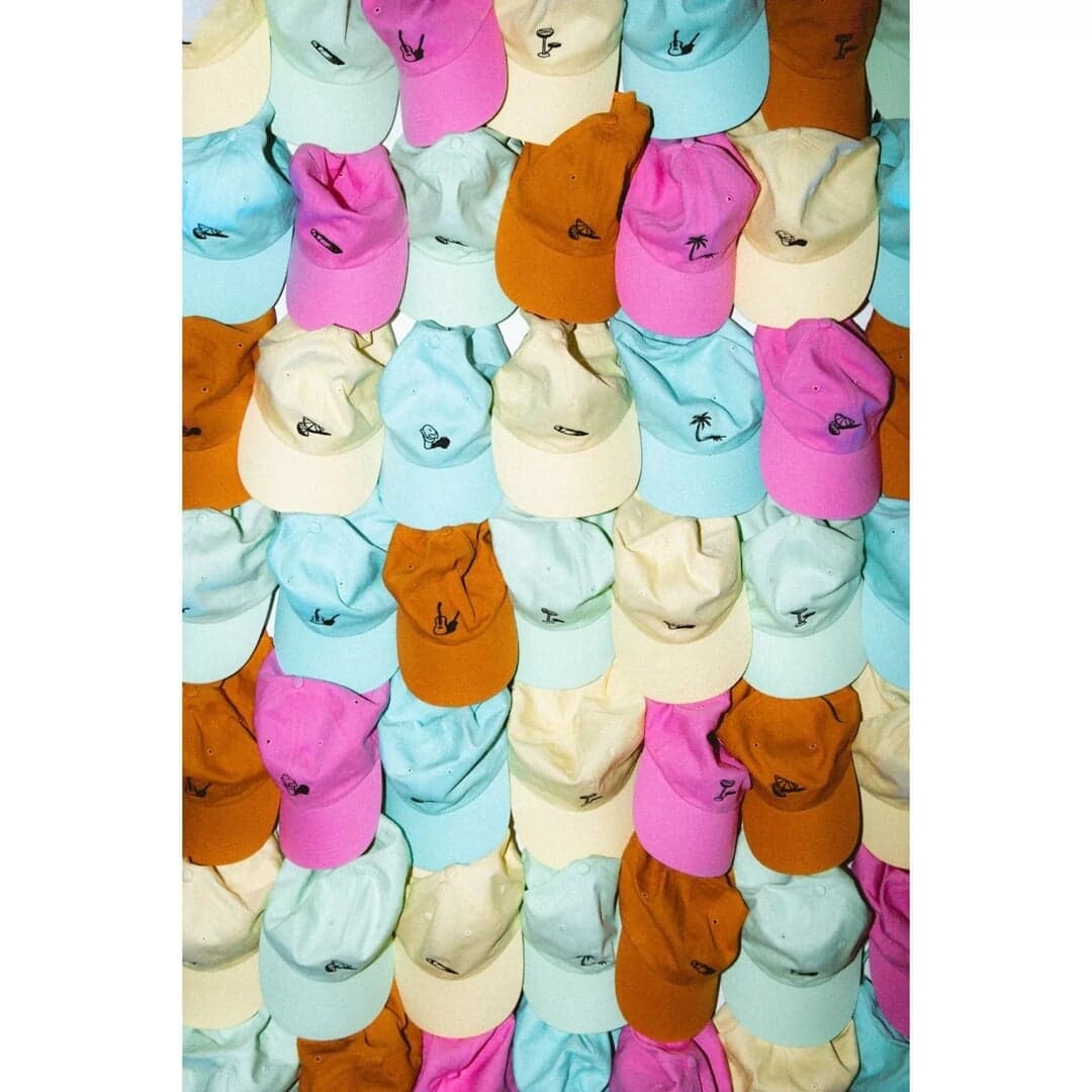 Naming And Visual Identity For Brightwild Travel Platform