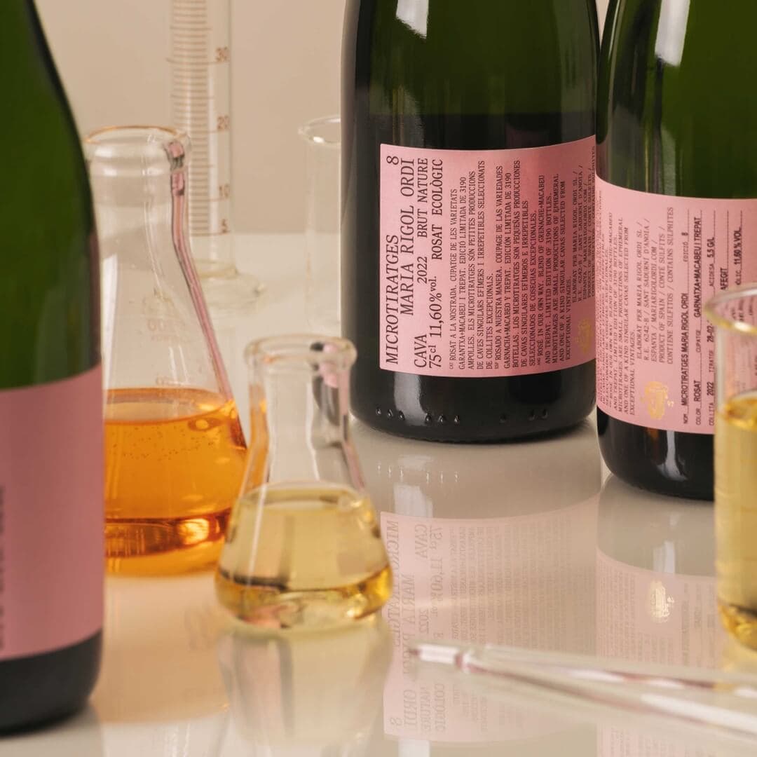Packaging Design For The 8th Edition Of Microtiratges Rosé