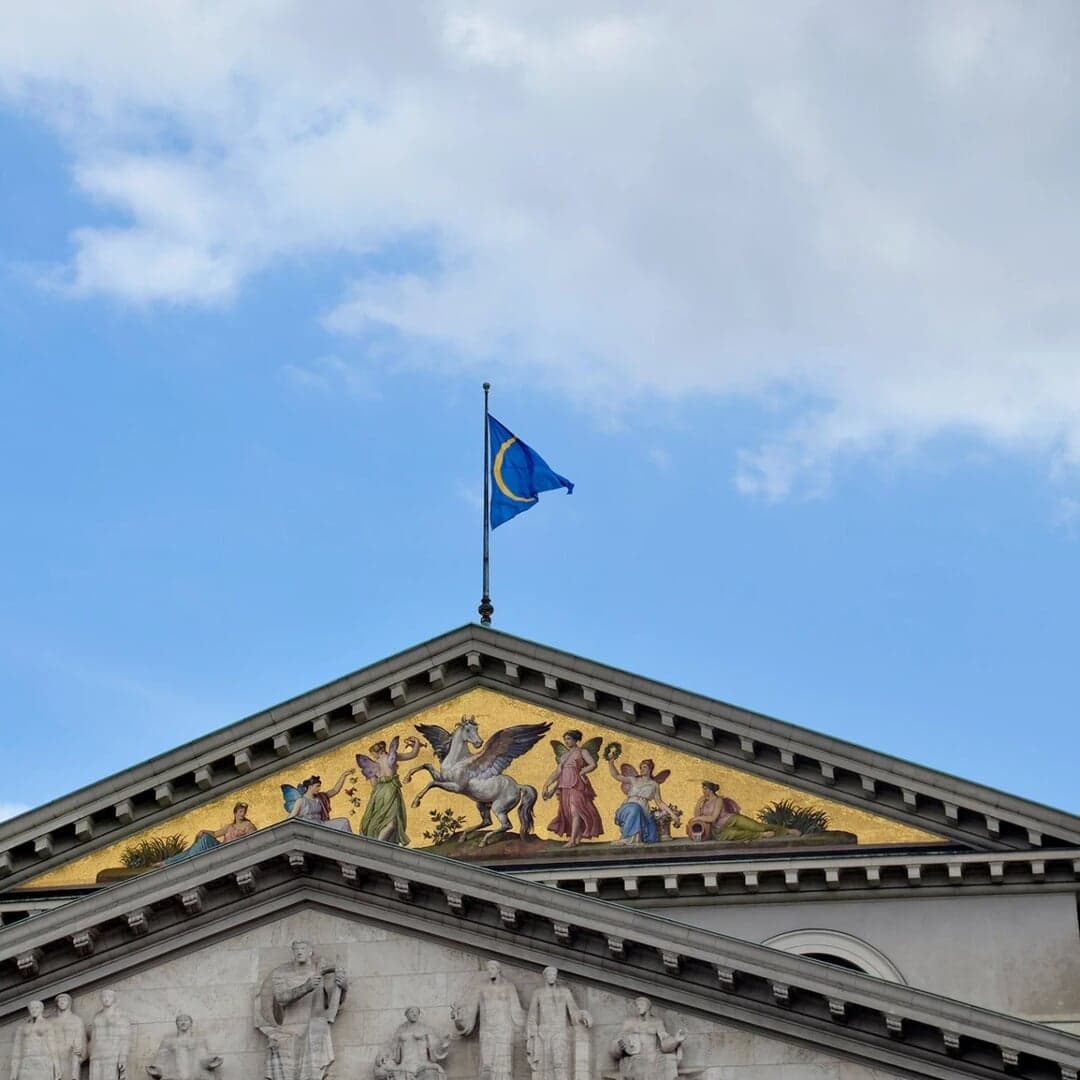 Season Campaign Design For Bavarian State Opera 2021-22