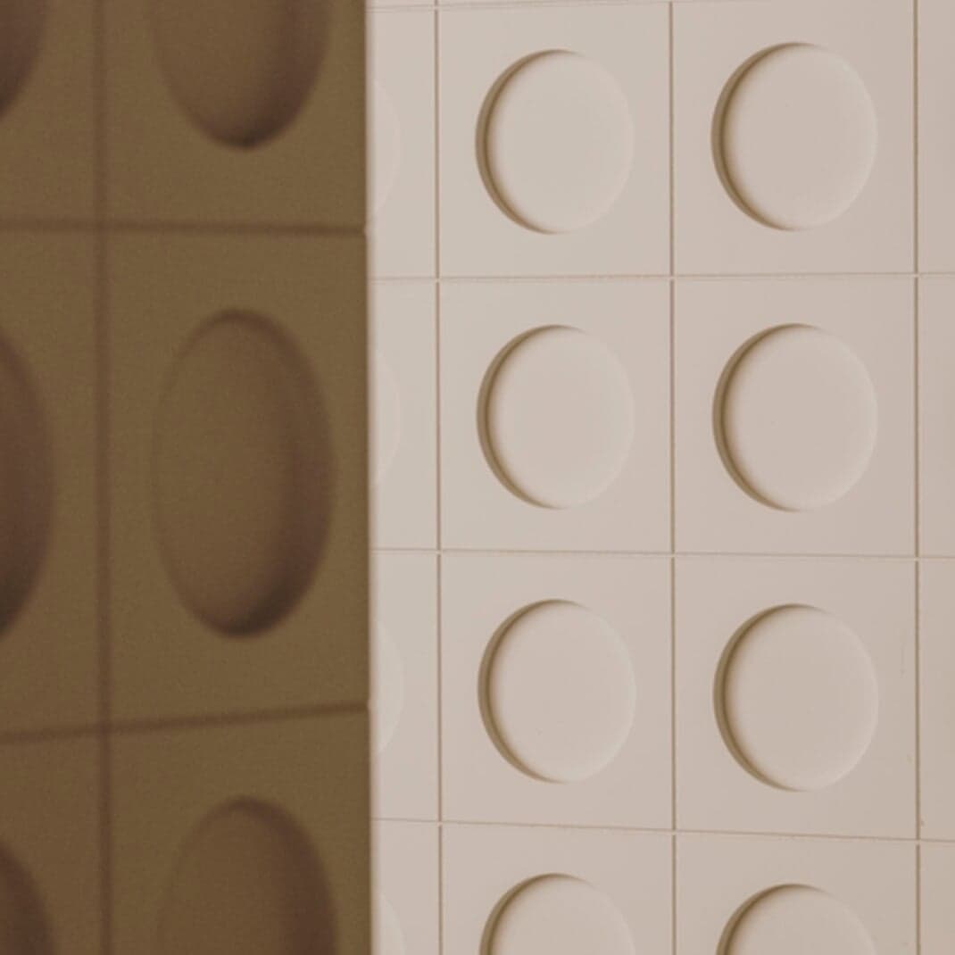 Art Direction And Campaign For Roca Ona Collection