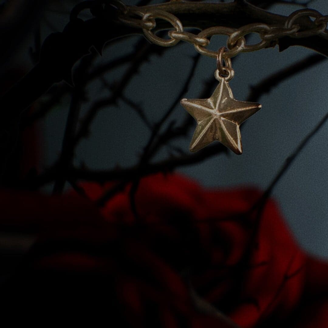 Main Title Design For Tell Me A Story Season 2