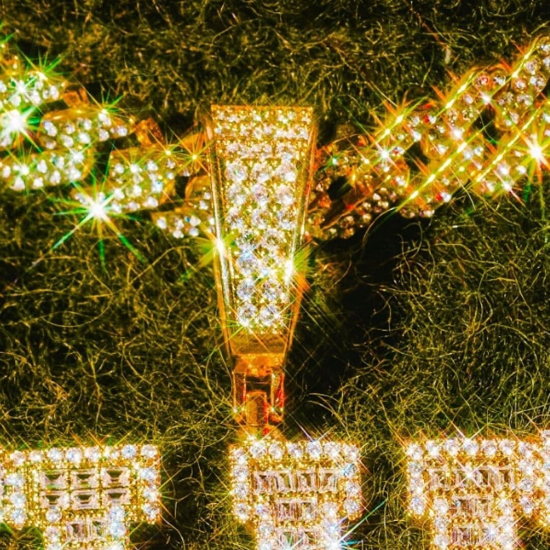 Brand Identity For Fluz Collaborative Earning App