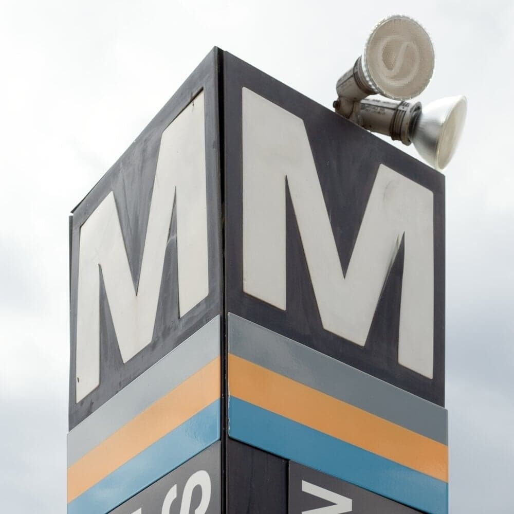 Digital Signage System For Washington Metropolitan Area Transit Authority