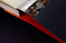 Book design for a Porto cultural activism story - thumbnail 4