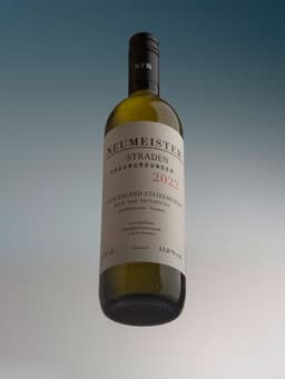 Brand World And Packaging For A Winery  - thumbnail 5