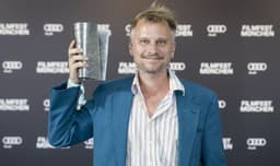 Creative Direction for the Cinewave Award - thumbnail 8
