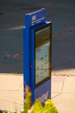 Wayfinding System for Madison Mile - thumbnail 9