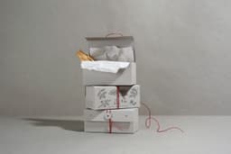 Brand Identity And Packaging For A Sustainable Palo Santo Brand - thumbnail 3
