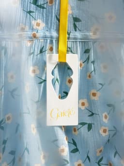Brand Identity And E-commerce Experience For A Floral Fashion Label  - thumbnail 8