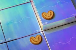 Packaging Design For A Hong Kong Tramway-inspired Pastry Collaboration  - thumbnail 5