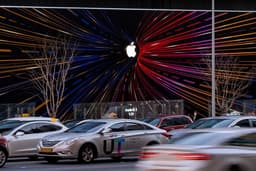 Store Opening Identity for Apple Gangnam - thumbnail 2