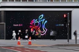 Store Opening Identity for Apple Hongdae - thumbnail 3