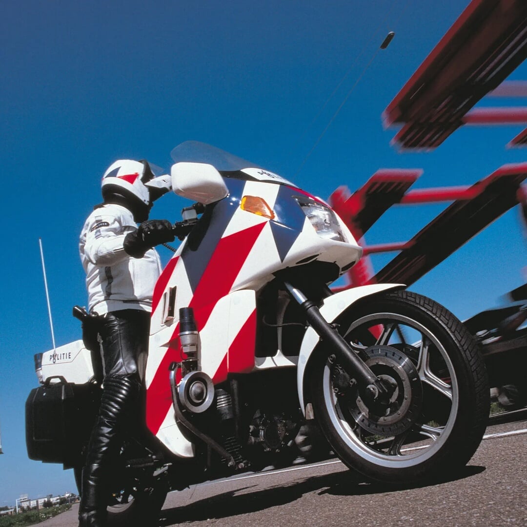 Identity and Vehicle Striping for Dutch National Police