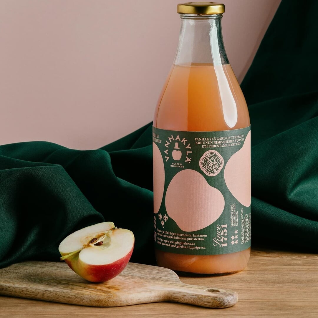 Visual Identity and Packaging for Vanhakylä Gård