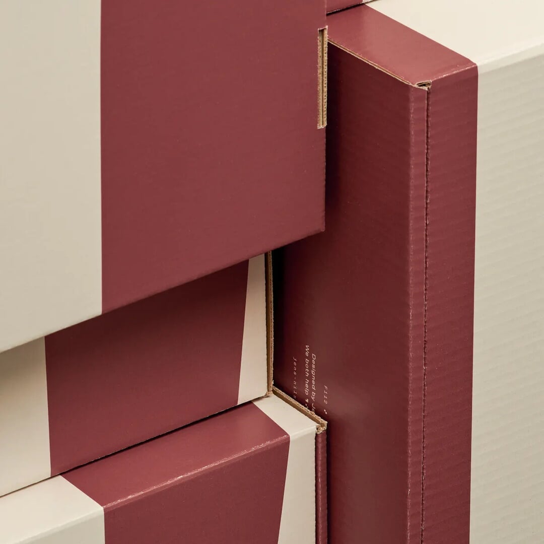 Typographic Mailer Boxes for Packhelp Launch