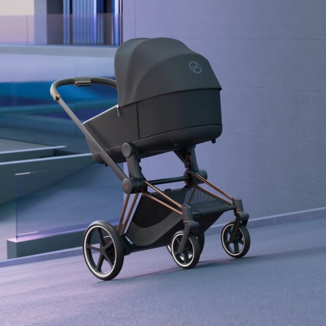 Visual Storytelling for Cybex E-Priam Stroller