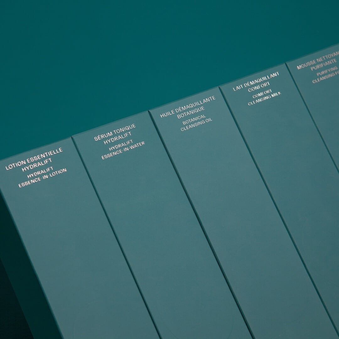 Brand Identity and Packaging for Premium Skincare Brand Oera