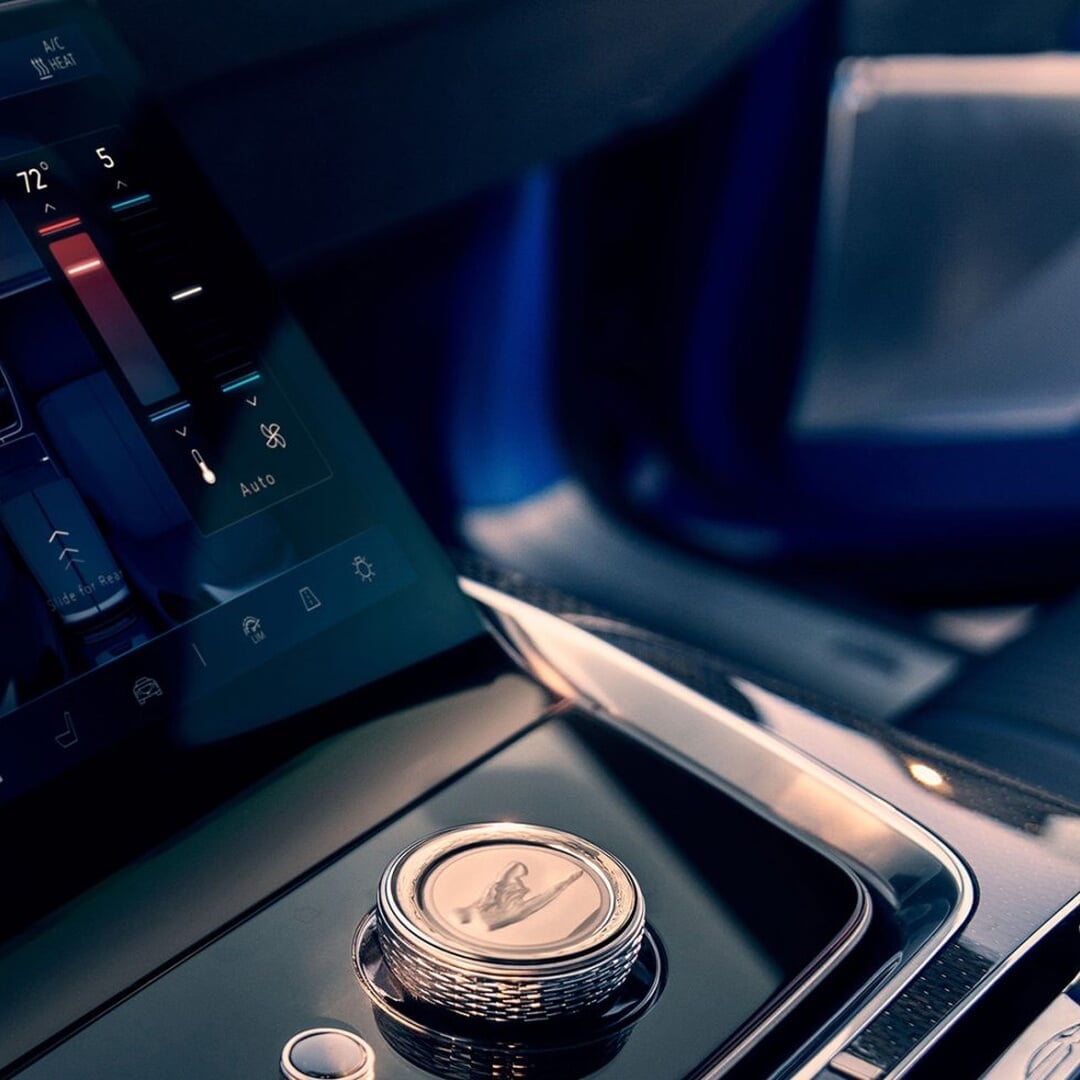 Interface Design for Cadillac Celestiq