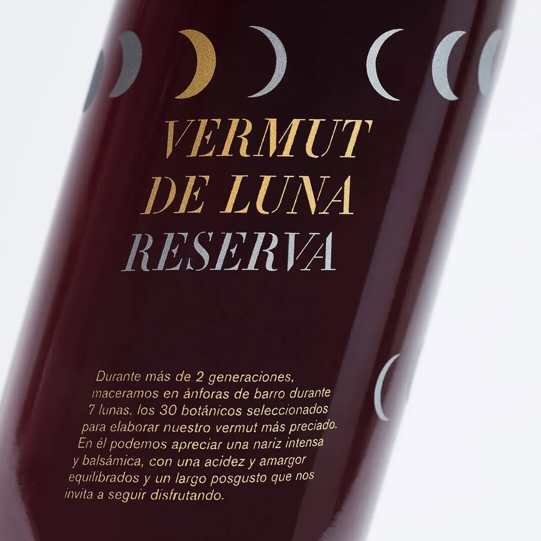 Packaging Design for Vermut De Luna Aperitif