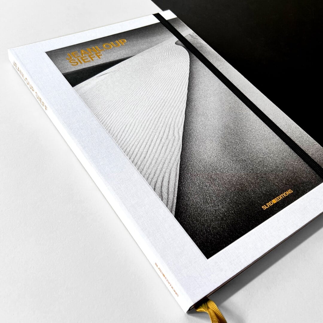 Book Design for Une Femme Sans Fin S’Enfuit De Aurore Clément
